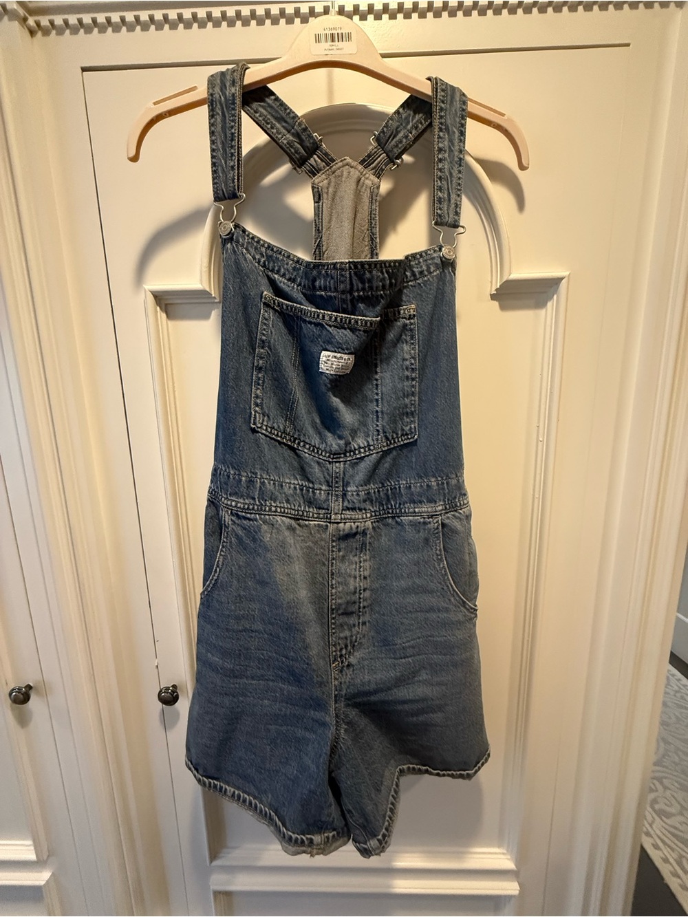 Levi’s denim blue overalls size XL